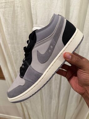Jordan 1 Low SE Craft Inside Out Cement Grey - 13M - CLEAN
